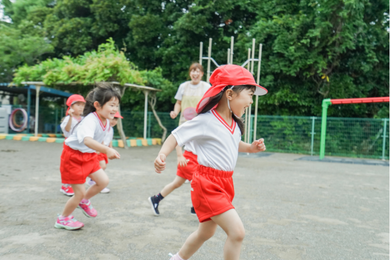 服部工業の給食センターである岡崎クックチルセンターの給食の配食先である公立こども園