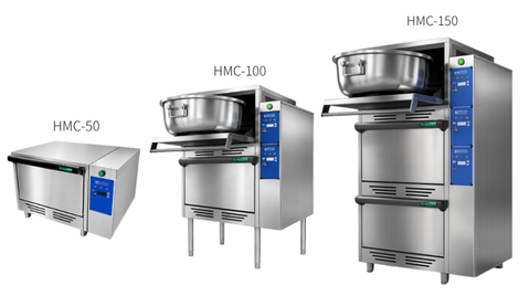創業140年の歴史を持つ服部工業の新製品、IHマルチ炊飯器「HMC」の外観です。炊飯量に合わせて1段・2段・3段から選べ、炊飯以外にも煮込み料理やスープなどマルチに活用できます。